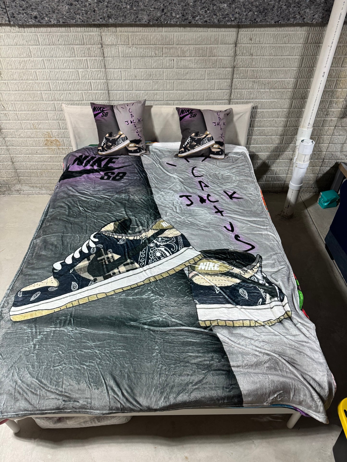 Custom TS SB Dunk