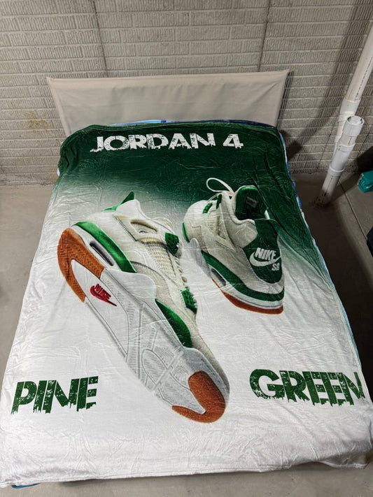 Air Jordan 4 SB Pine Green
